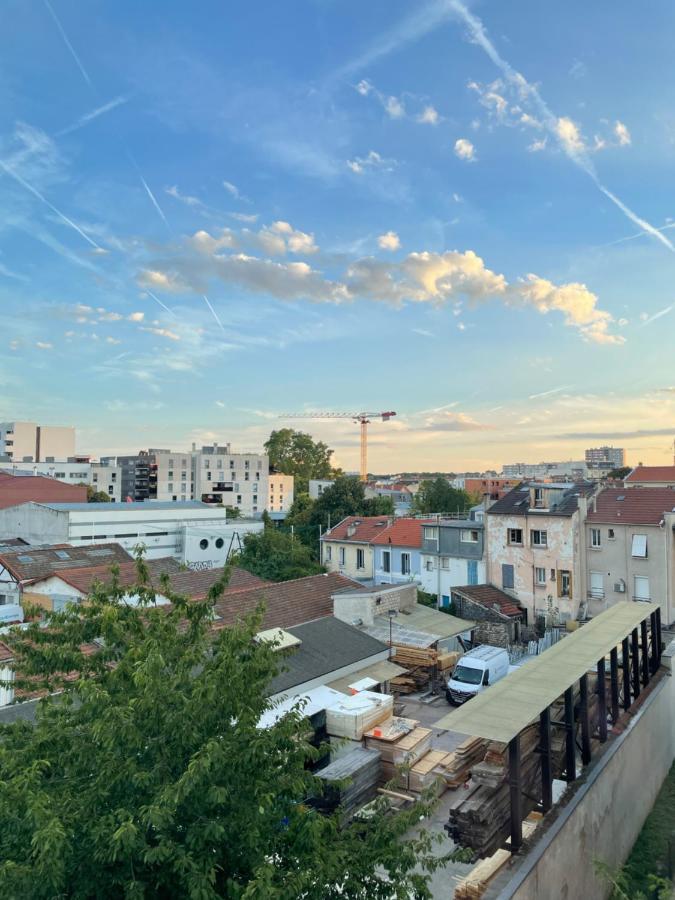 Summer in Paris Ivry-sur-Seine Exterior foto